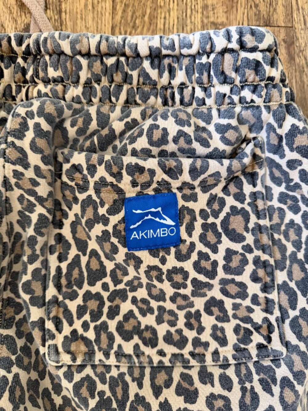 Akimbo Club Straight Leg Sweatpant | Leopard | Medium - Picture 5 of 6
